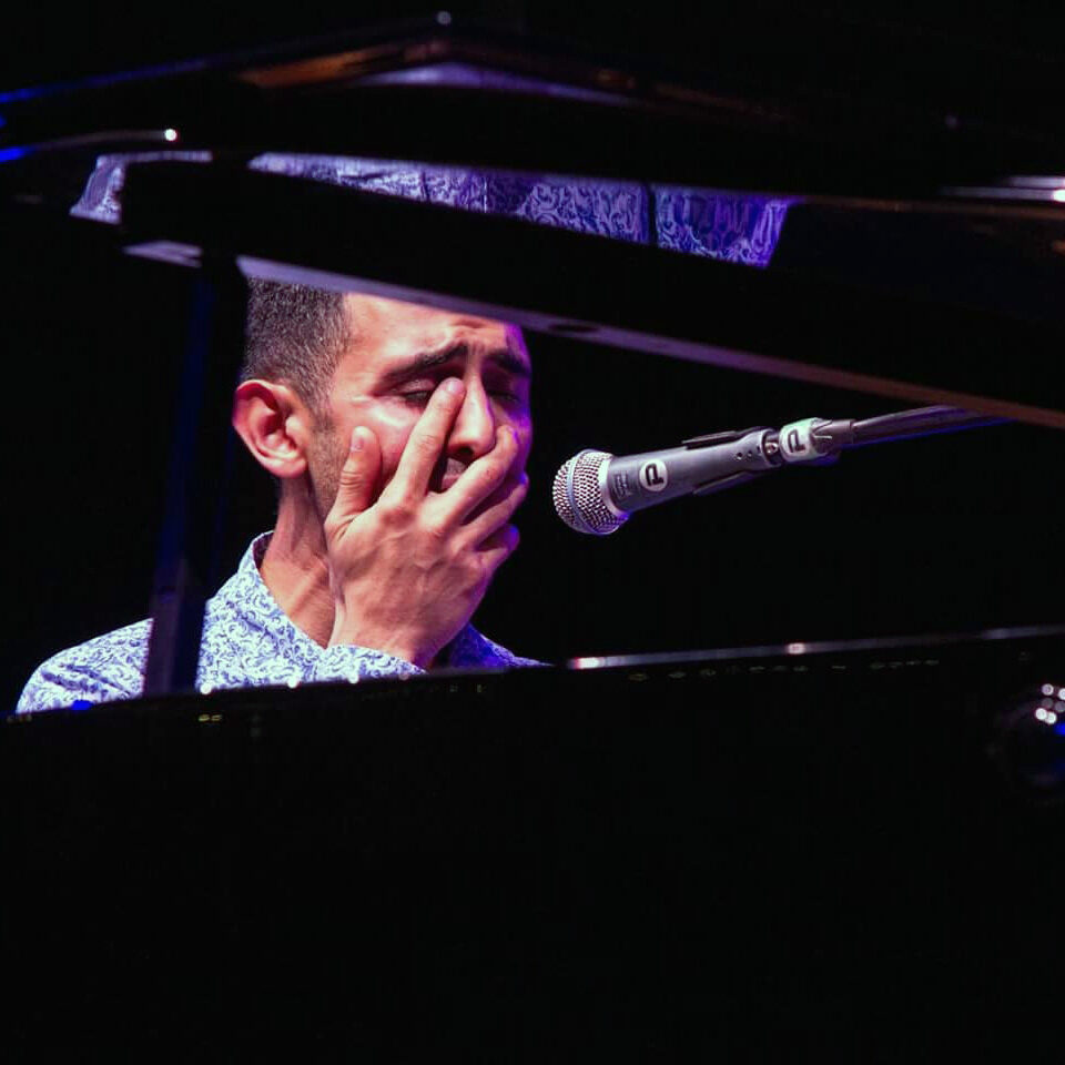 Stargast auf der Seebühne im Park Schönfeld: Aeham Ahmad, der als „der Pianist aus den Trümmern“ internationale Berühmtheit erlangt hat.