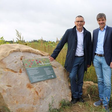 Vizelandrat Andreas Siebert und Bürgermeister Markus Mannsbarth (rechts)