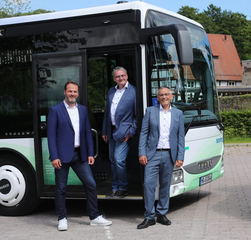 Gemeinsam für einen besseren ÖPNV: (v.l.) NVV-Geschäftsführer Steffen Müller, Landrat Uwe Schmidt und Vizelandrat Andreas Siebert.